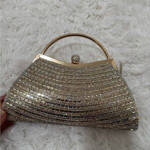 Elegant Gold Rhinestone Evening Bag